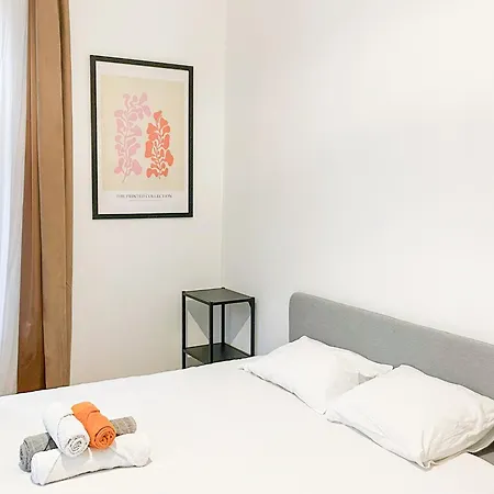 公寓 3-bedroom Apartment, Universitate Square, Center *