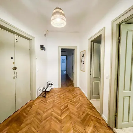 公寓 3-bedroom Apartment, Universitate Square, Center 布加勒斯特