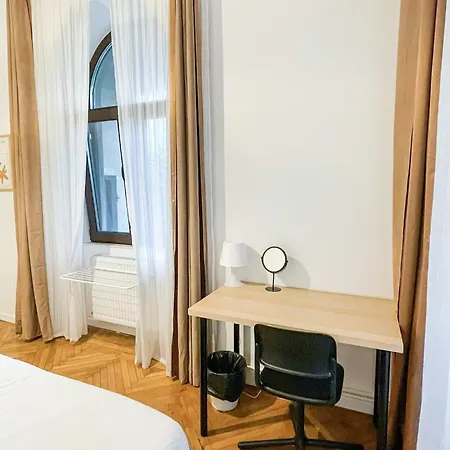 公寓 3-bedroom Apartment, Universitate Square, Center *