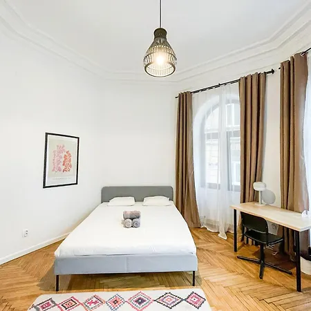 3-bedroom Apartment, Universitate Square, Center 公寓 布加勒斯特