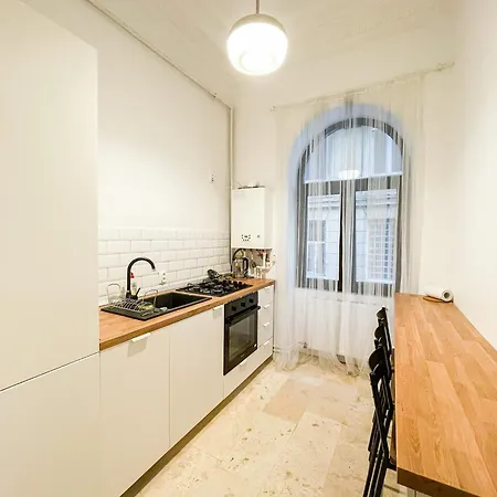 公寓 3-bedroom Apartment, Universitate Square, Center